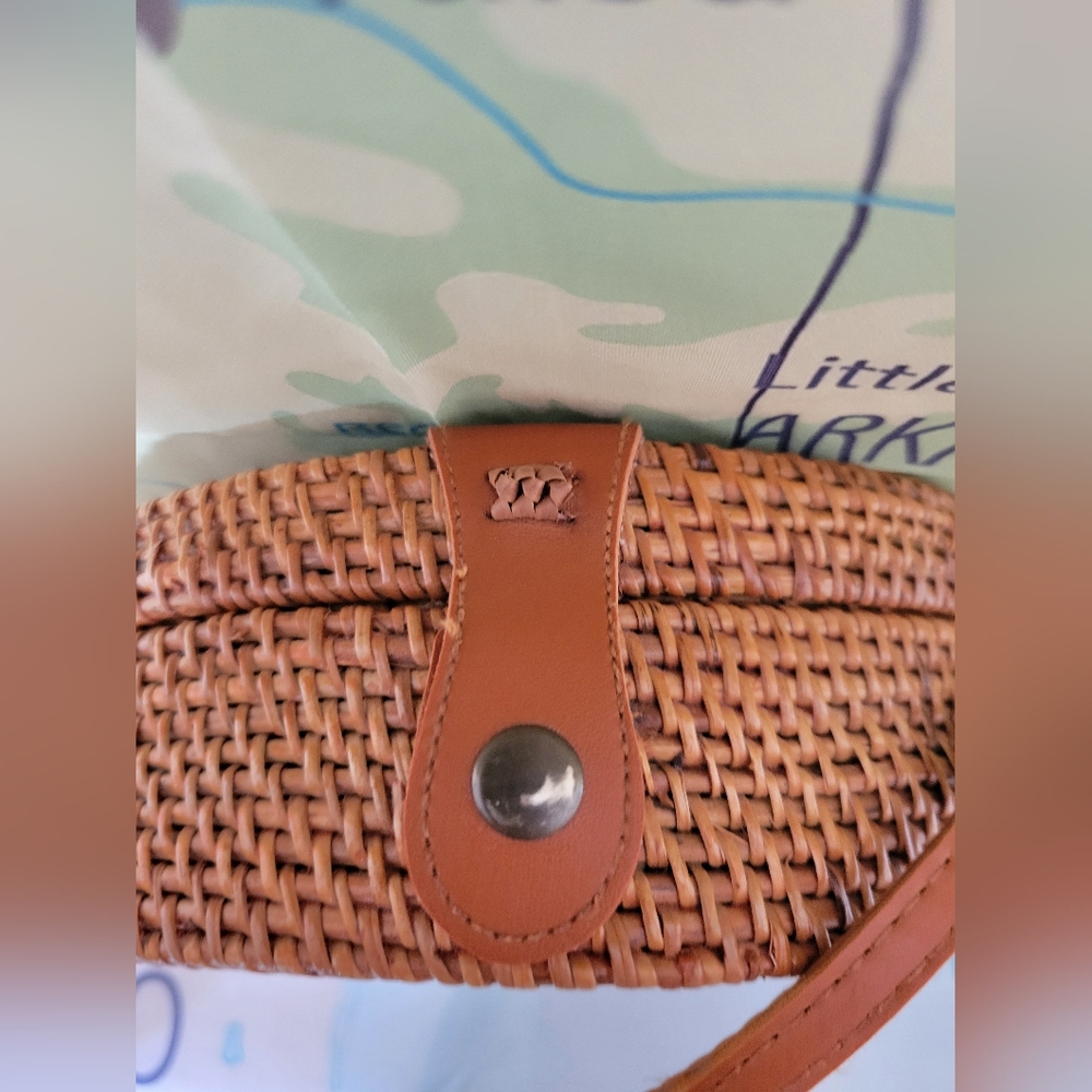 Vintage Round Woven Bag Purse Crossbody - Picture 2 of 10